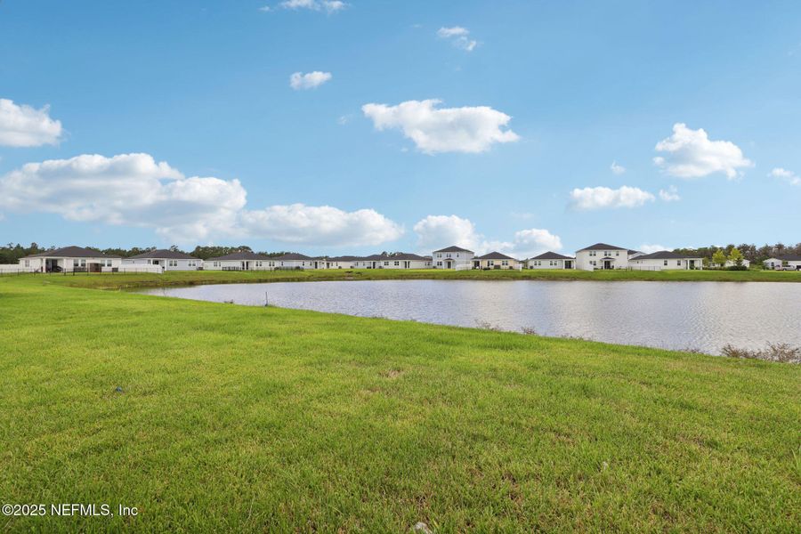 Image 41 of a home in Lakes at Bella Lago - Signature Series. Image 41 of a home in Lakes at Bella Lago - Signature Series.