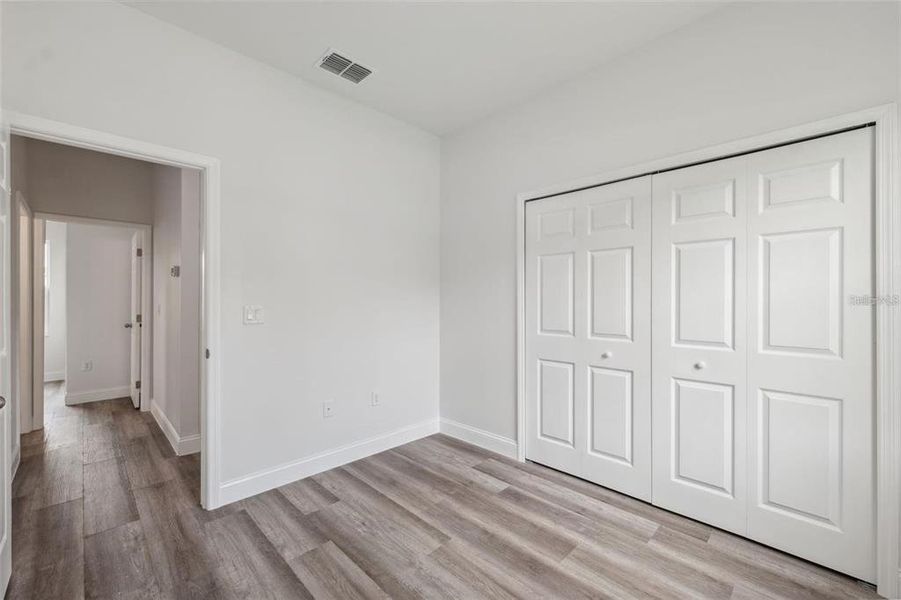 Spacious, unfurnished interior of a new home in , Ocala (Image 38).