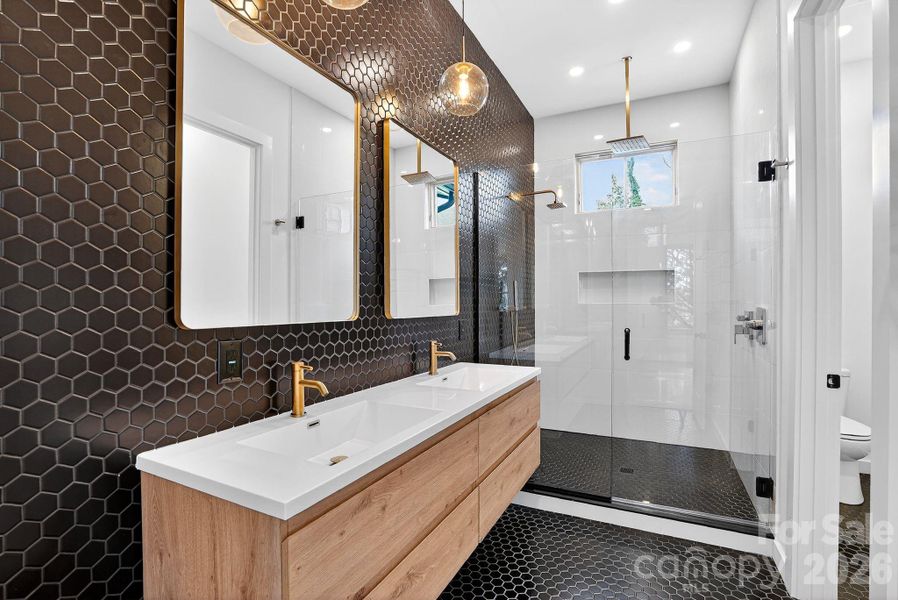 Furnished interior view inside a new home in , Asheville (Image 7).