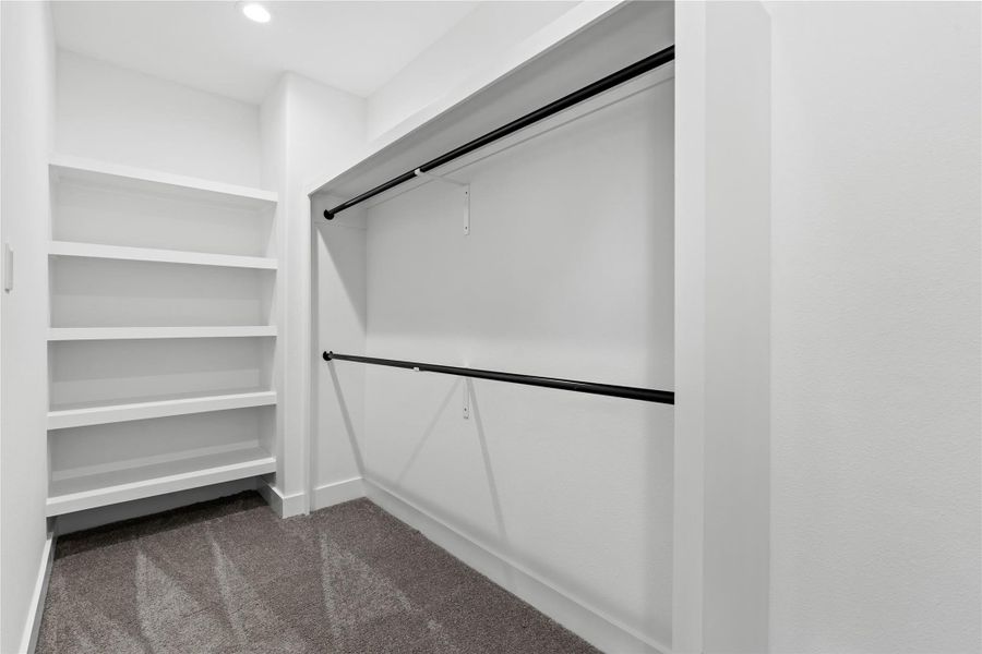 Spacious, unfurnished interior of a new home in , Houston (Image 13).