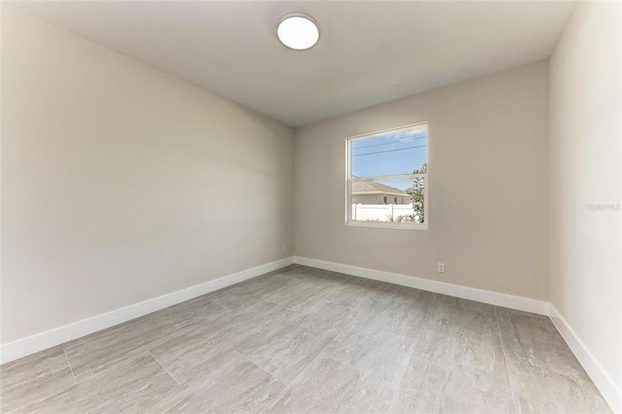 Spacious, unfurnished interior of a new home in , Venice (Image 27).