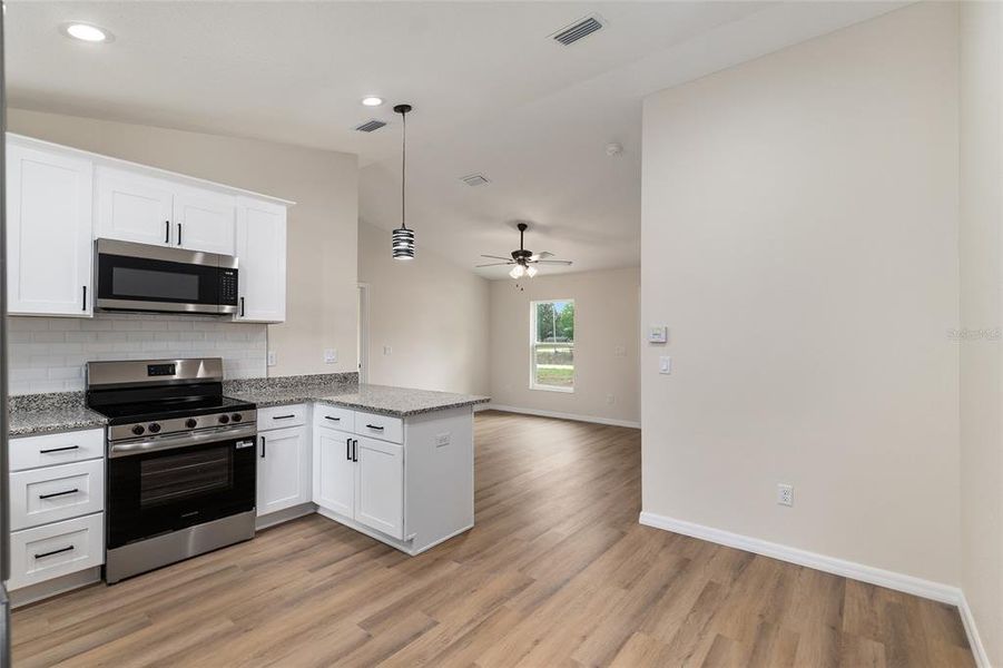 Image 36 of a home in .