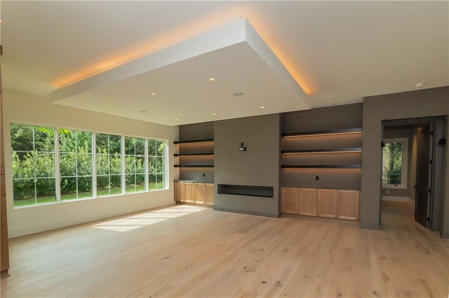 Spacious, unfurnished interior of a new home in , Marietta (Image 62).