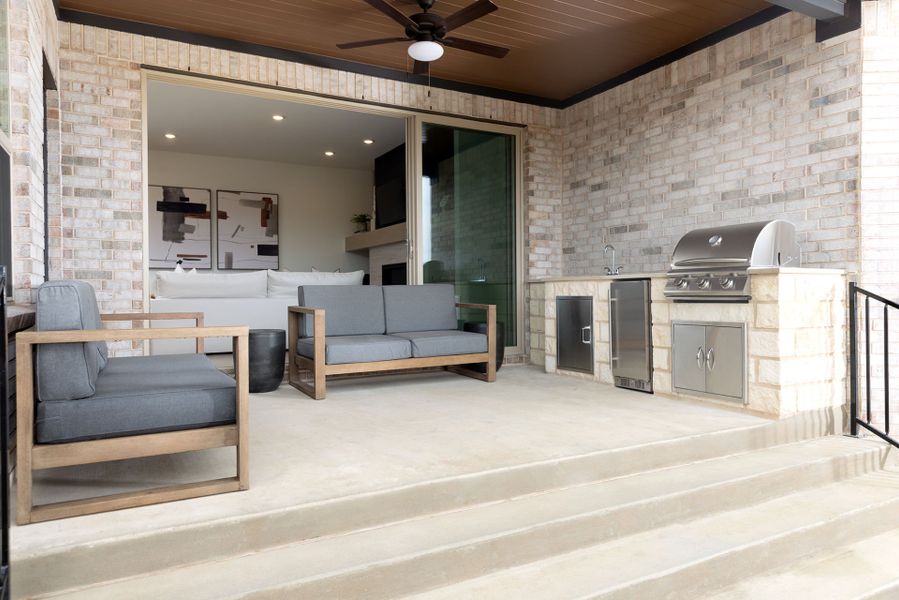 Exterior details and patio area of a home in Bluffview Reserve, Leander (Image 2). Exterior details and patio area of a home in Bluffview Reserve, Leander (Image 2).