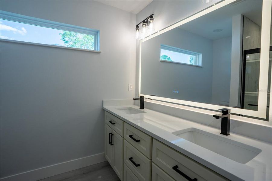 Furnished interior view inside a new home in , Dunnellon (Image 5).