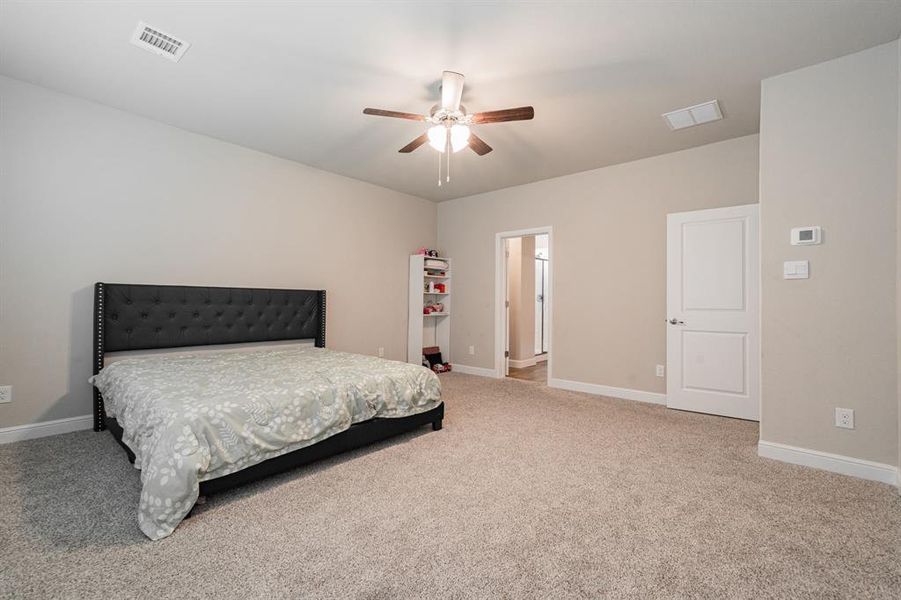 Furnished interior view inside a new home in Stonehill, Cedar Hill (Image 7).