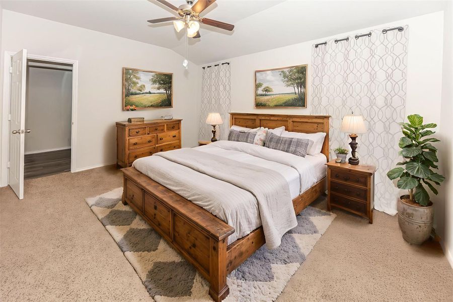 Furnished interior view inside a new home in Willow Glenn, Temple (Image 13).