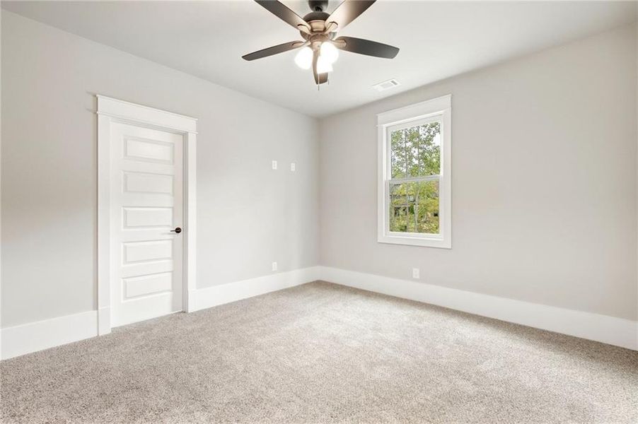 Spacious, unfurnished interior of a new home in , Flowery Branch (Image 26).