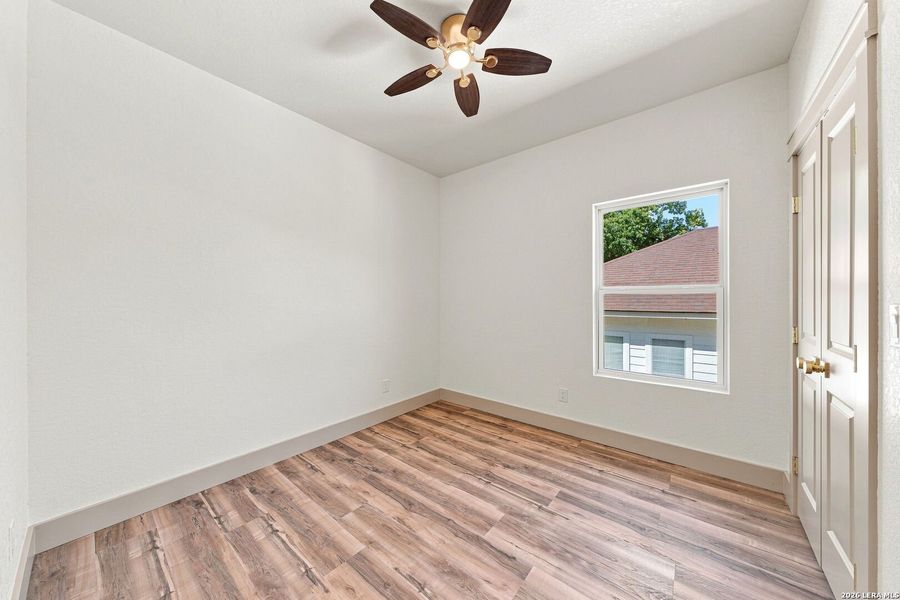 Spacious, unfurnished interior of a new home in , Kerrville (Image 30).
