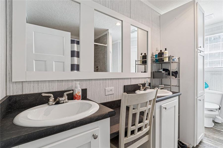 Furnished interior view inside a new home in , Lake Wales (Image 9).