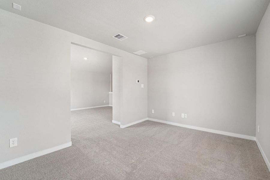 Spacious, unfurnished interior of a new home in Southwinds, Baytown (Image 32). Spacious, unfurnished interior of a new home in Southwinds, Baytown (Image 32).
