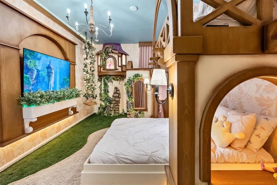 Image 53 of a home in .