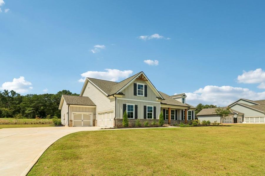 Image 41 of a home in Pinegate.