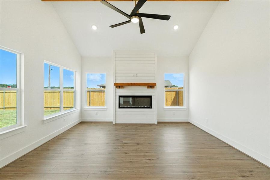 Spacious, unfurnished interior of a new home in , Springtown (Image 13).