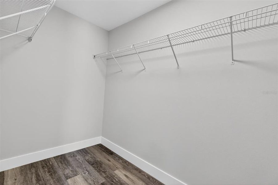 Spacious, unfurnished interior of a new home in , Ocala (Image 24).