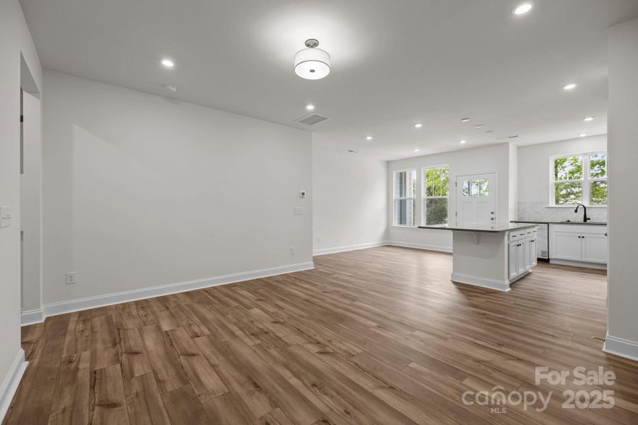 Spacious, unfurnished interior of a new home in Greenway Overlook, Charlotte (Image 11). Spacious, unfurnished interior of a new home in Greenway Overlook, Charlotte (Image 11).