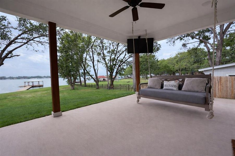Exterior details and patio area of a home in , Flint (Image 22).