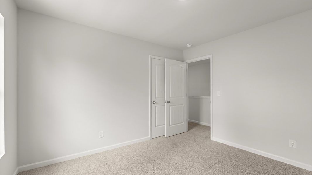 Spacious, unfurnished interior of a new home in Thompson Ridge, Dallas (Image 27). Spacious, unfurnished interior of a new home in Thompson Ridge, Dallas (Image 27).