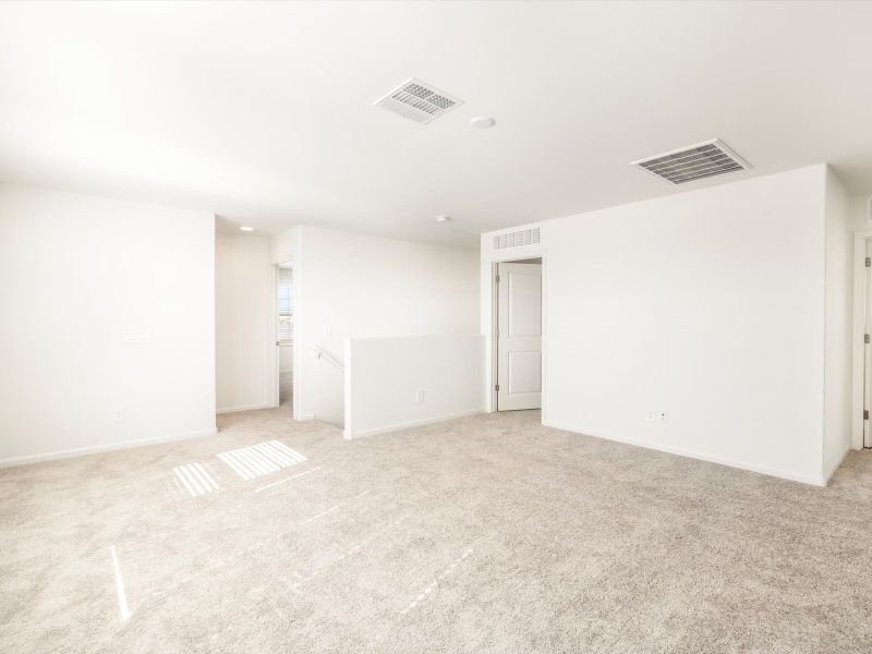 Spacious, unfurnished interior of a new home in Hanson Ridge, Vail (Image 7). Spacious, unfurnished interior of a new home in Hanson Ridge, Vail (Image 7).