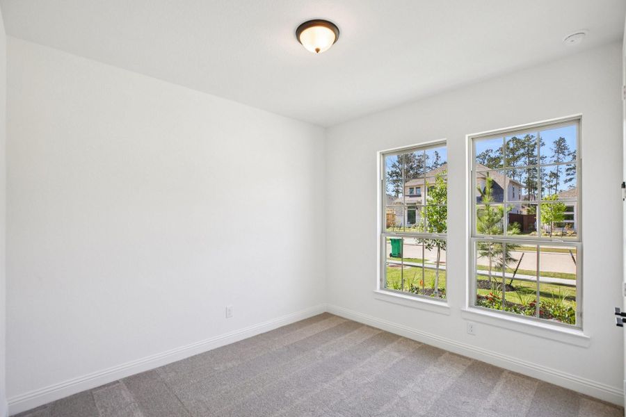 Spacious, unfurnished interior of a new home in Evergreen 50', Conroe (Image 24).