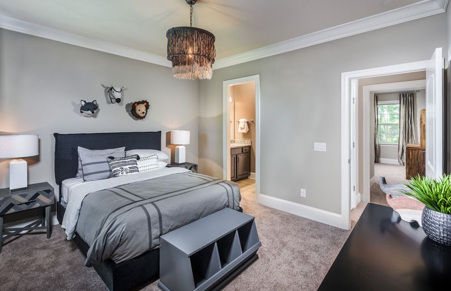 Representative furnished interior of a home built from the Worthington by Pulte Homes in The Retreat at Carolina Ridge, Harrisburg (Image 18).