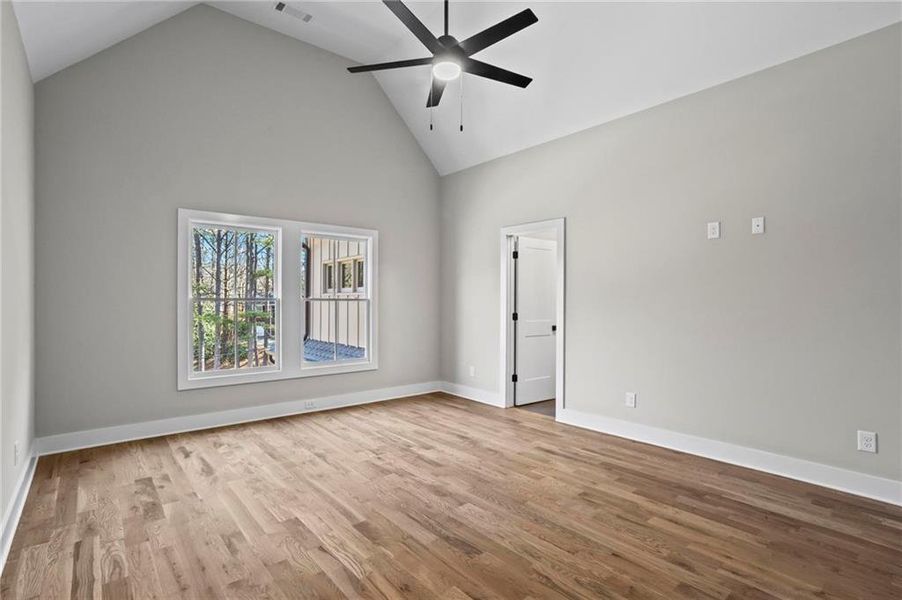 Spacious, unfurnished interior of a new home in , Atlanta (Image 30).