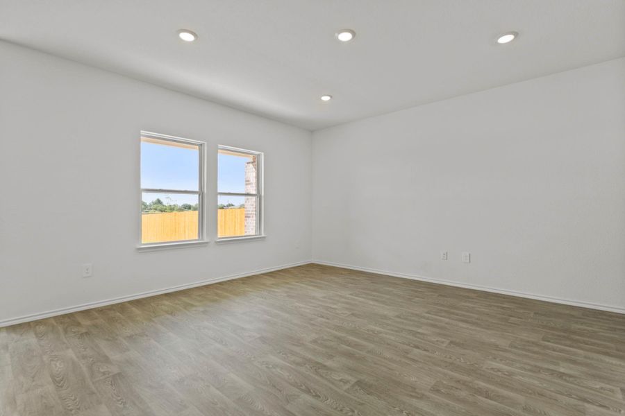 Spacious, unfurnished interior of a new home in Palomino, Manor (Image 13).