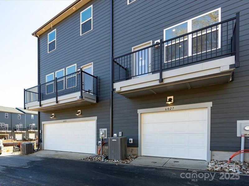 2-Bay Tandem Rear Load Garage. 2-Bay Tandem Rear Load Garage.