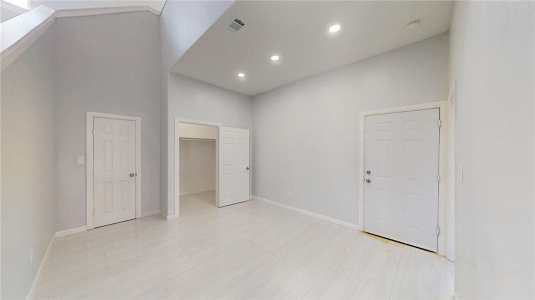 Spacious, unfurnished interior of a new home in , Balch Springs (Image 30).