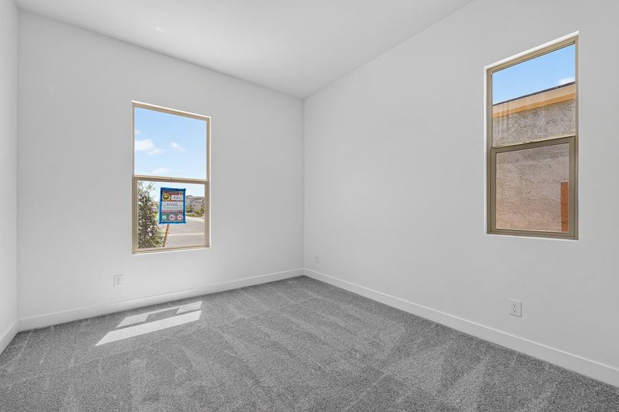Spacious, unfurnished interior of a new home in Combs Ranch, San Tan Valley (Image 20).