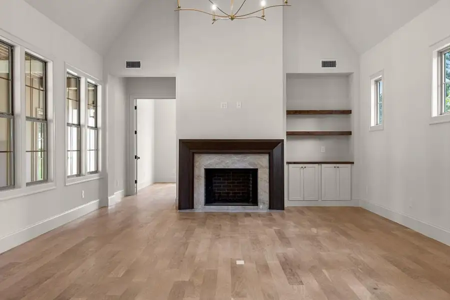 Image 39 of a home in .