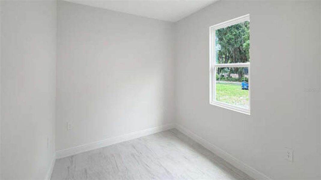 Spacious, unfurnished interior of a new home in , Sanford (Image 7).