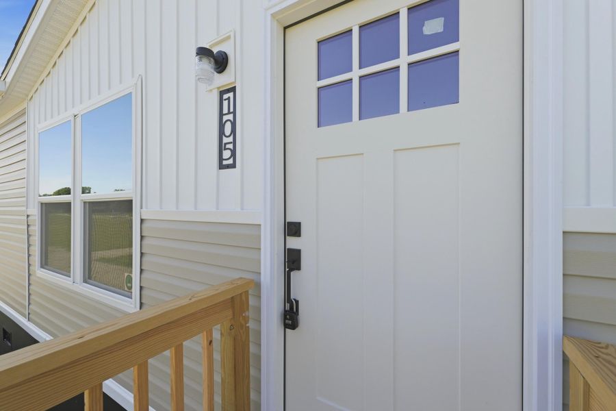 Exterior details and patio area of a home in , Cross (Image 19).
