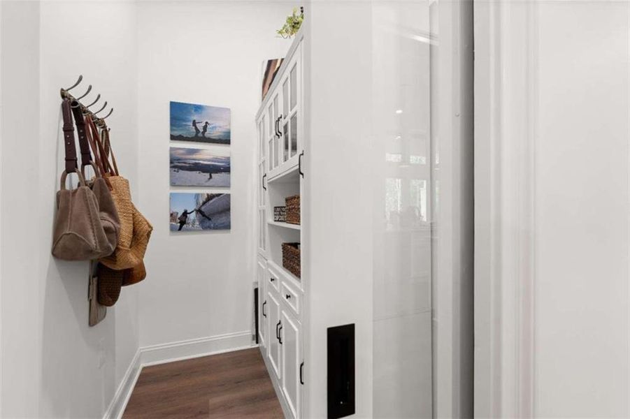 Furnished interior view inside a new home in , Whitesburg (Image 11).