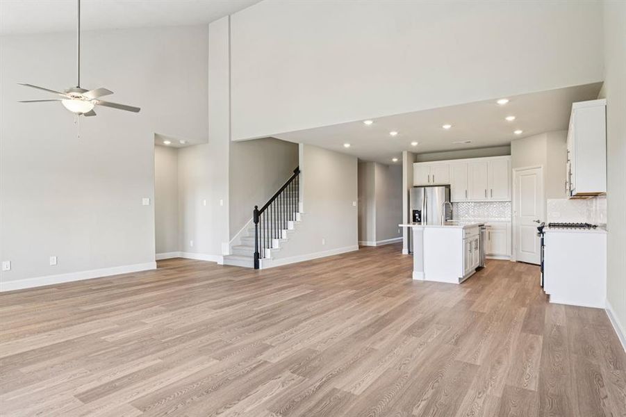 Spacious, unfurnished interior of a new home in Windmore, Princeton (Image 32).