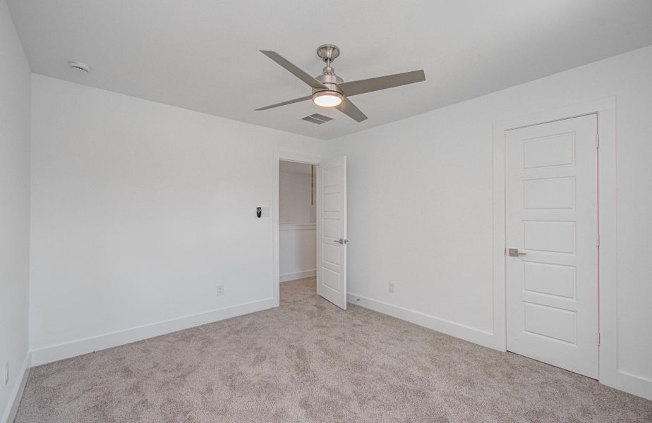 Spacious, unfurnished interior of a new home in , Houston (Image 36).
