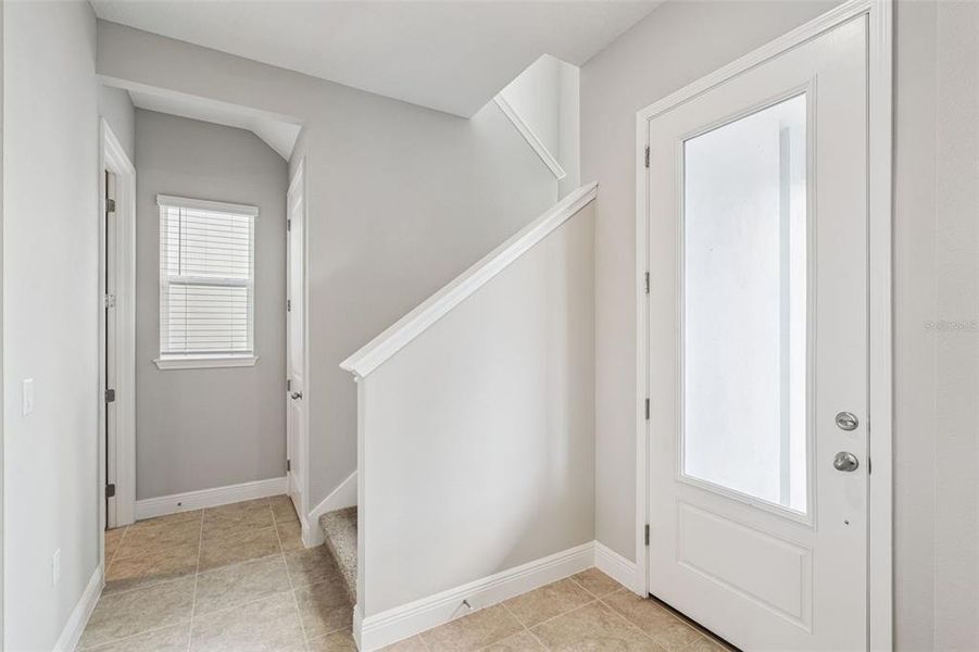 Spacious, unfurnished interior of a new home in Laureate Park, Orlando (Image 25).