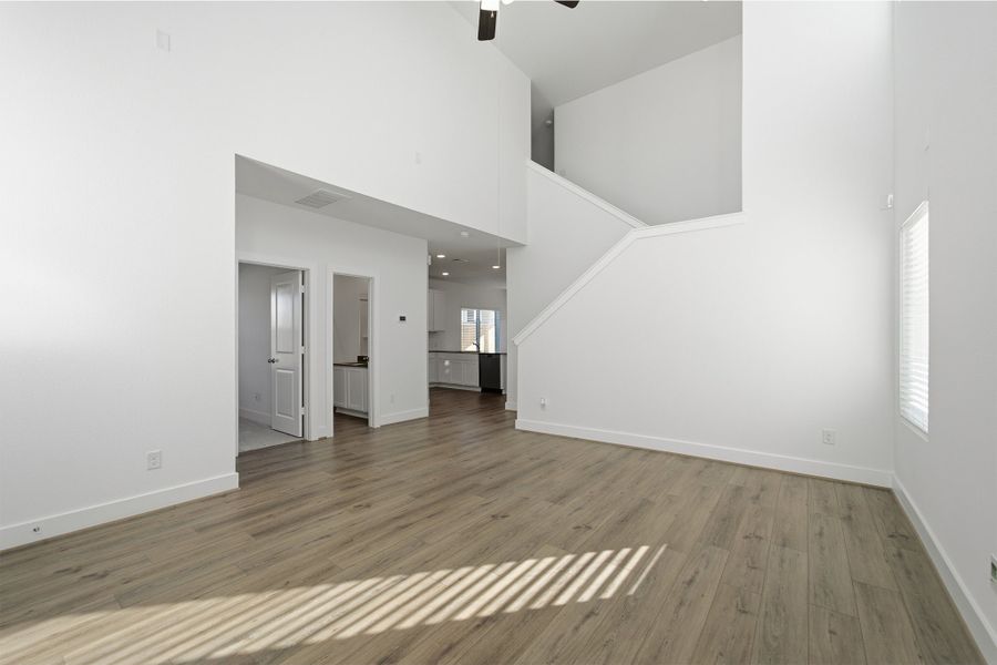 Representative unfurnished interior of a home built from the Alder by CastleRock Communities in Notting Hill, Converse (Image 21).