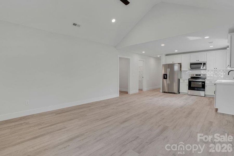 Spacious, unfurnished interior of a new home in , Lincolnton (Image 13). Spacious, unfurnished interior of a new home in , Lincolnton (Image 13).