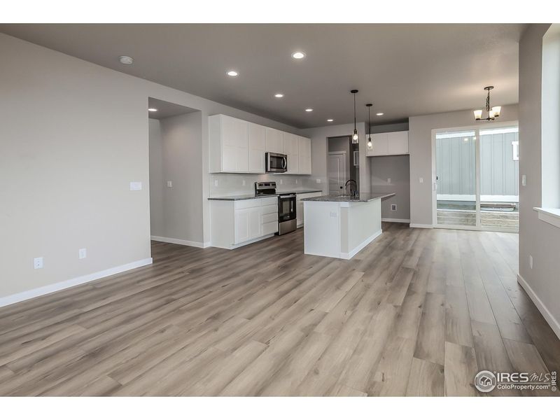 Spacious, unfurnished interior of a new home in Promontory Point, Greeley (Image 21).