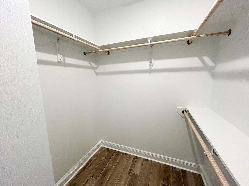 Spacious, unfurnished interior of a new home in Natureview, Freeport (Image 14).