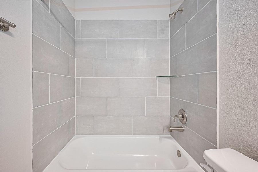 Close-up of interior finishes inside a home in Rollingbrook Estates, Baytown (Image 16). Close-up of interior finishes inside a home in Rollingbrook Estates, Baytown (Image 16).