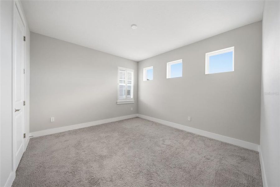 Spacious, unfurnished interior of a new home in , Wesley Chapel (Image 24).