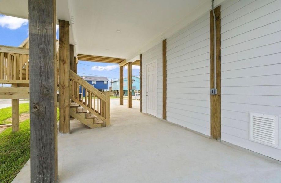 Exterior details and patio area of a home in , Galveston (Image 23).