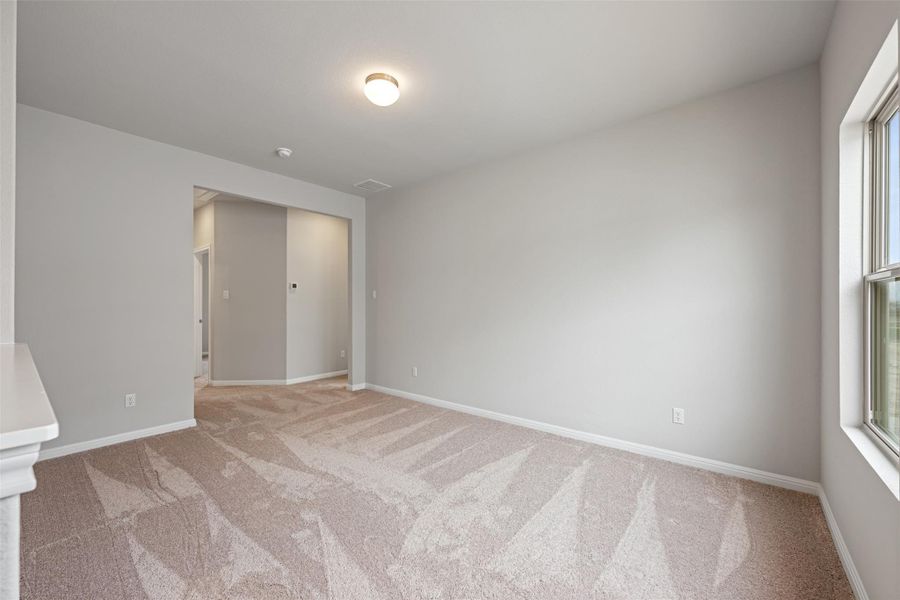 Photos are representative images and renderings for illustrative purposes only. Actual structural options and design images of the home may vary.
