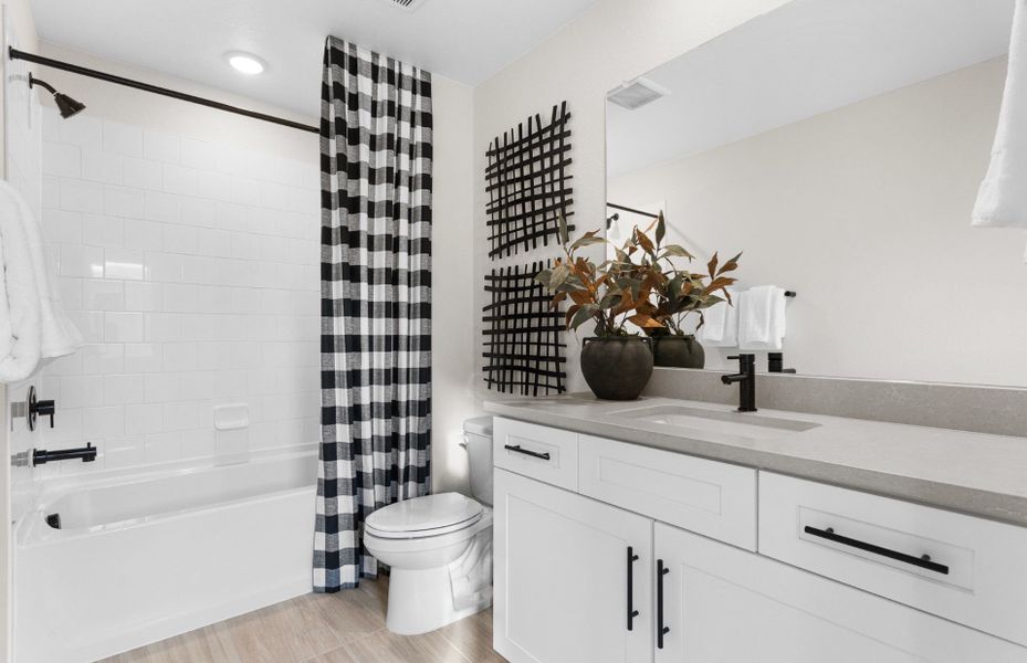 Representative furnished interior of a home built from the Rowen by Pulte Homes in Barefoot Village, Longmont (Image 10).