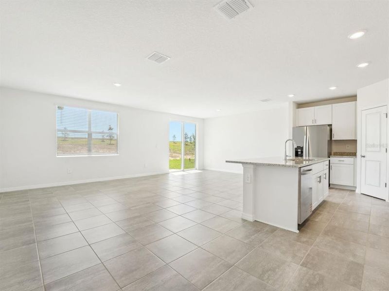 Spacious, unfurnished interior of a new home in Benton Hills - Classic Series, Brooksville (Image 29).