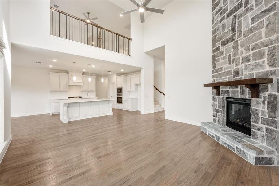 Spacious, unfurnished interior of a new home in Wildflower Ranch 60-65, Fort Worth (Image 33).