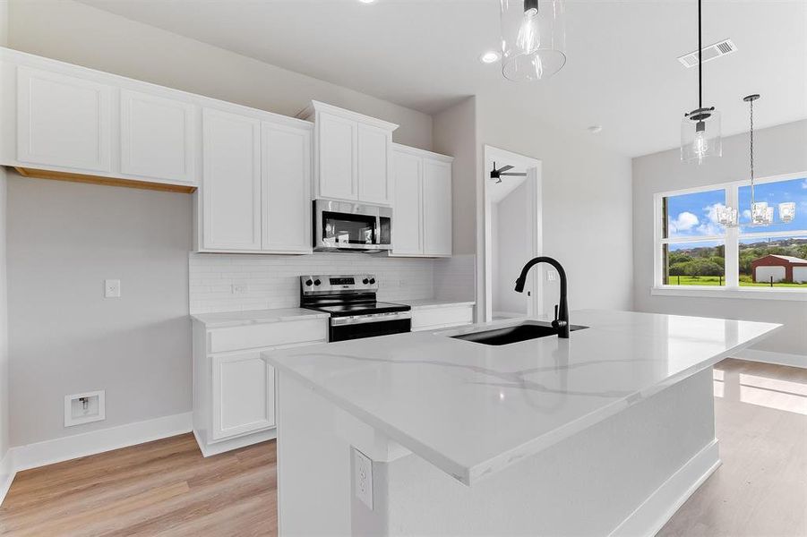 Furnished interior view inside a new home in , Marble Falls (Image 9).