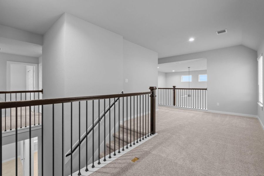 Spacious, unfurnished interior of a new home in Huntington Place, Rosharon (Image 24). Spacious, unfurnished interior of a new home in Huntington Place, Rosharon (Image 24).